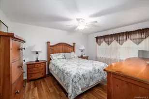 44 Meyer Ln, Medford, NY 11763 - Photo 14