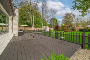 44 Meyer Ln, Medford, NY 11763 - Photo 22
