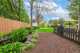 44 Meyer Ln, Medford, NY 11763 - Photo 24