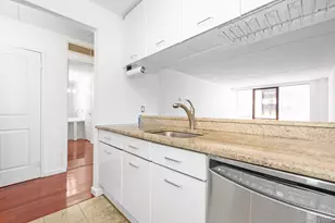 4 Martine Ave, White Plains, NY 10606 - Photo 12