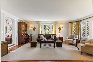 7 Avon Rd, Bronxville, NY 10708 - Photo 4
