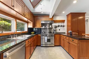7 Avon Rd, Bronxville, NY 10708 - Photo 16