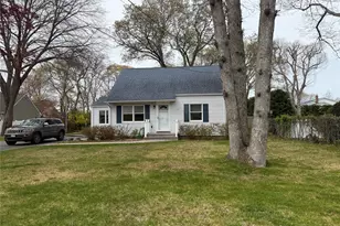 17 Eastover Rd, Sayville, NY 11782 - Photo 2