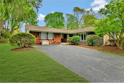 54 Marwood Place, Stony Brook, NY 11790 - Photo 2