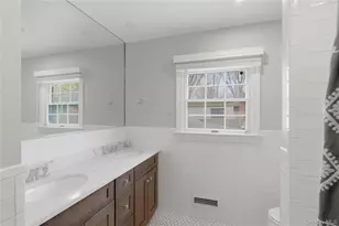 9 Sunset Ln, Garden City, NY 11530 - Photo 22