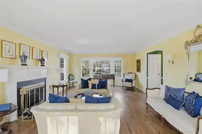 9 Sunset Lane, Garden City, NY 11530 - Photo 6