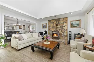 44 Steven Pl, Smithtown, NY 11787 - Photo 12