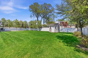 44 Steven Pl, Smithtown, NY 11787 - Photo 44