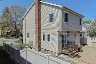 141 Collins Ave, Williston Park, NY 11596 - Photo 22