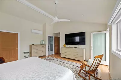 33 Schooner, Ocean Beach, NY 11770 - Photo 8