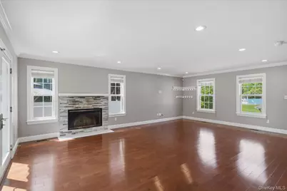 14 Gaetano Lane, Coram, NY 11727 - Photo 20