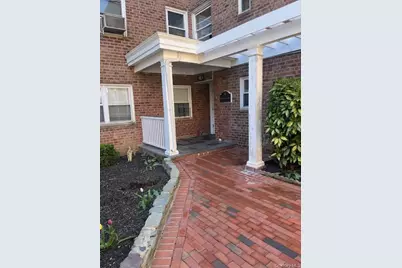 70 Knigthsbridge Road #3F, Great Neck, NY 11021 - Photo 1