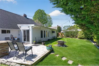 2101 Salisbury Park Drive, Westbury, NY 11590 - Photo 18