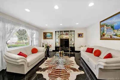 1149 Jensen Avenue, Mamaroneck, NY 10543 - Photo 2