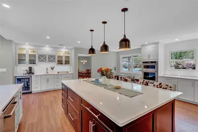 26 Peachtree Lane, Mount Sinai, NY 11766 - Photo 16