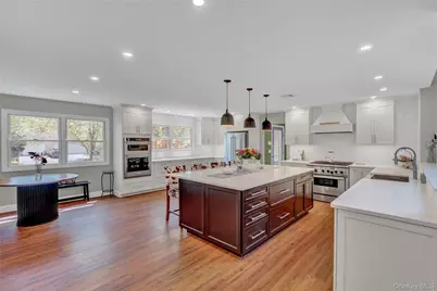 26 Peachtree Lane, Mount Sinai, NY 11766 - Photo 12