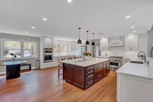 26 Peachtree Ln, Mount Sinai, NY 11766 - Photo 12