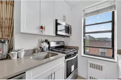 71-11 Yellowstone Boulevard #4B, Forest Hills, NY 11375 - Photo 10