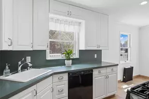 1804 Maurice Ave, East Meadow, NY 11554 - Photo 10