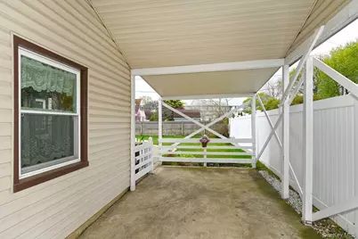203 Saddle Lane, Levittown, NY 11756 - Photo 26