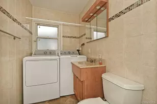 203 Saddle Ln, Levittown, NY 11756 - Photo 18