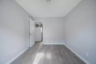 95 Wellesley St, Hempstead, NY 11550 - Photo 14