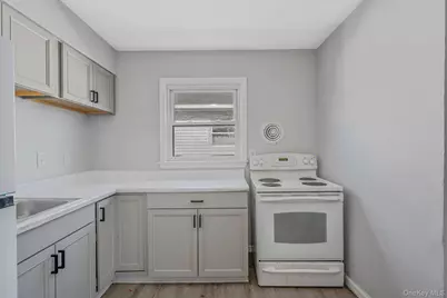 95 Wellesley Street, Hempstead, NY 11550 - Photo 24