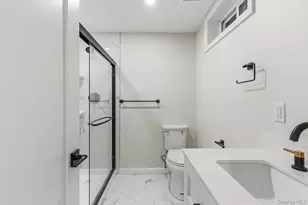 69-25 165th St, Fresh Meadows, NY 11365 - Photo 18