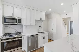 69-25 165th St, Fresh Meadows, NY 11365 - Photo 2