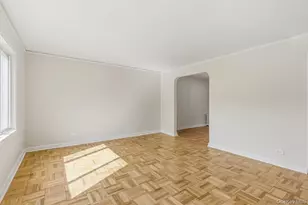 69-25 165th St, Fresh Meadows, NY 11365 - Photo 10