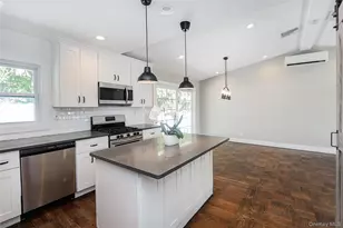 5 Mapletree Ln, South Huntington, NY 11746 - Photo 12