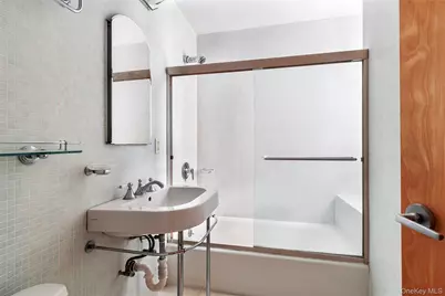 525 W 236th Street #6A, Bronx, NY 10463 - Photo 10