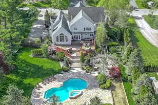 4 Birdie Dr, Suffern, NY 10901 - Photo 2