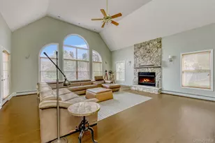 4 Birdie Dr, Suffern, NY 10901 - Photo 10
