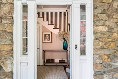 13 Chadwick Road, White Plains, NY 10604 - Photo 4
