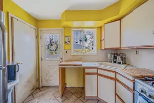 130 Lafayette Rd, West Babylon, NY 11704 - Photo 14