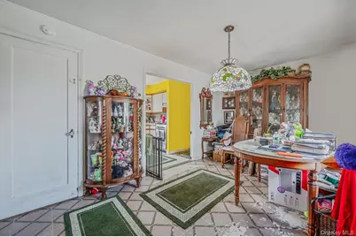 130 Lafayette Road, West Babylon, NY 11704 - Photo 18