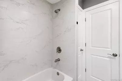 2206 Union Boulevard, Bay Shore, NY 11706 - Photo 8