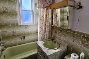 78-54 75th St, Glendale, NY 11385 - Photo 26