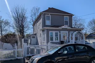 42 3rd Ave, Huntington Station, NY 11746 - Photo 2