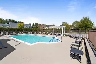 156 Stoneleigh Dr, Riverhead, NY 11901 - Photo 42