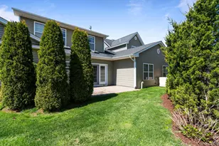 156 Stoneleigh Dr, Riverhead, NY 11901 - Photo 30
