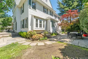 8 Hobart St, Bronxville, NY 10708 - Photo 8