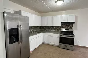 56-11 Clover Pl, Ridgewood, NY 11385 - Photo 2