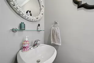 6 Butler Pl, Northport, NY 11768 - Photo 18