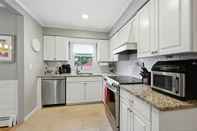 6 Butler Place, Northport, NY 11768 - Photo 14