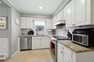 6 Butler Pl, Northport, NY 11768 - Photo 14