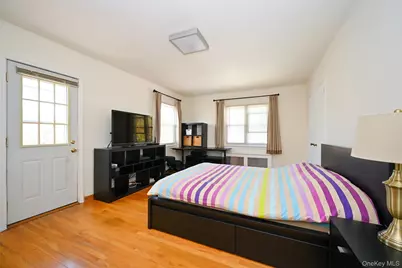 223-14 Kingsbury Avenue, Oakland Gardens, NY 11364 - Photo 14