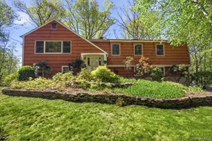 93 Brundage Ridge Rd, Bedford, NY 10506 - Photo 2