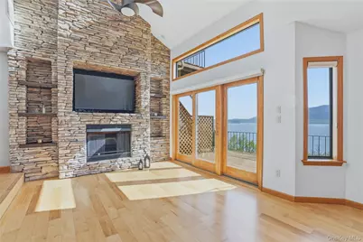 739 Hewitt Lane, New Windsor, NY 12553 - Photo 2